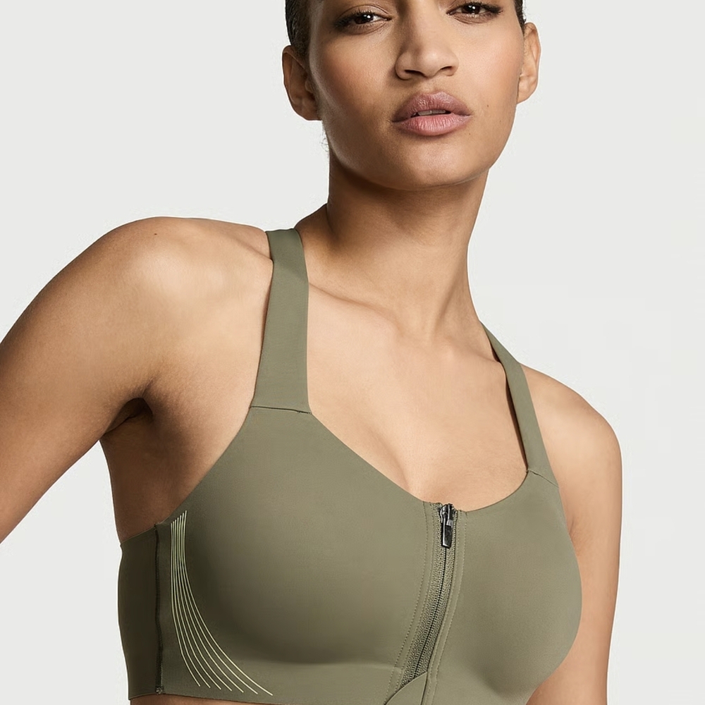Olive Green Women's Sports Bra Its use Good Condition Amazing Condition 4 Pieces